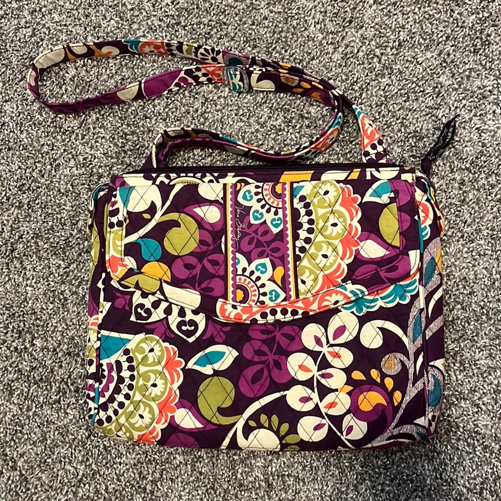 Vera Bradley - Crossbody